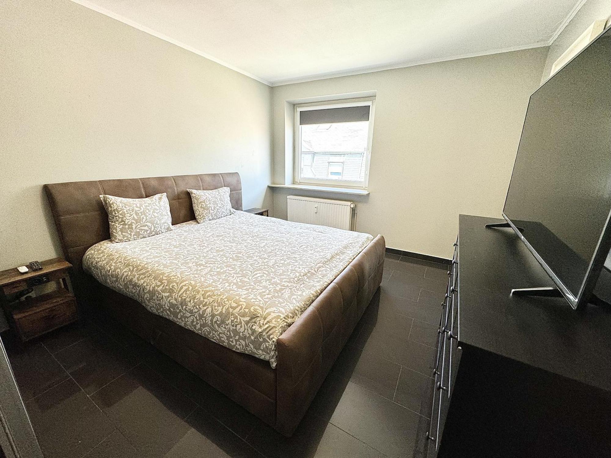 Esch-Sur-Alzette Apartment Bagian luar foto